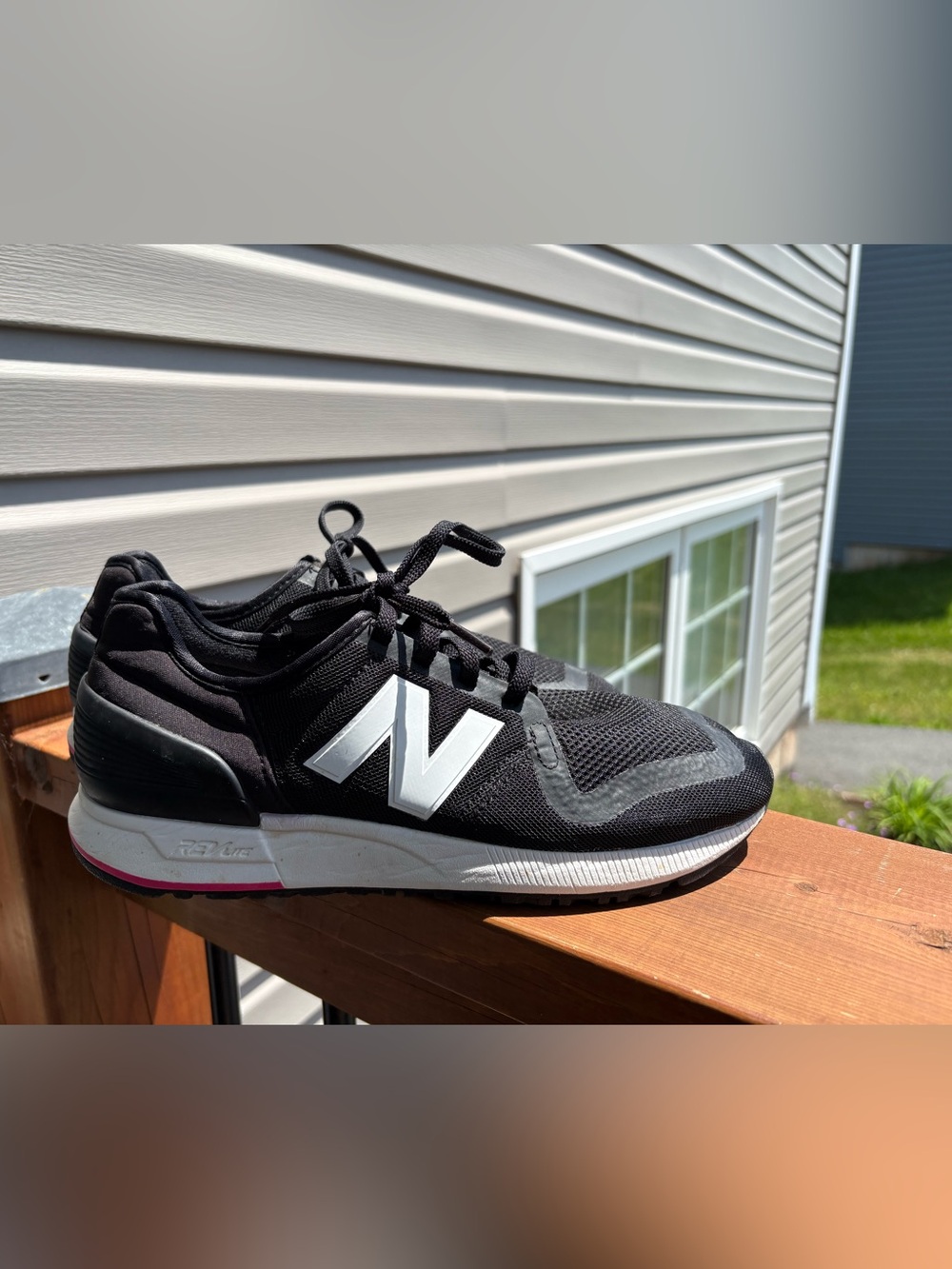 NEW BALANCE 247S LOW TRAINERS SPORTS SNEAKER WOMEN SHOES BALCK/PINK SIZE 9 - Picture 3 of 13